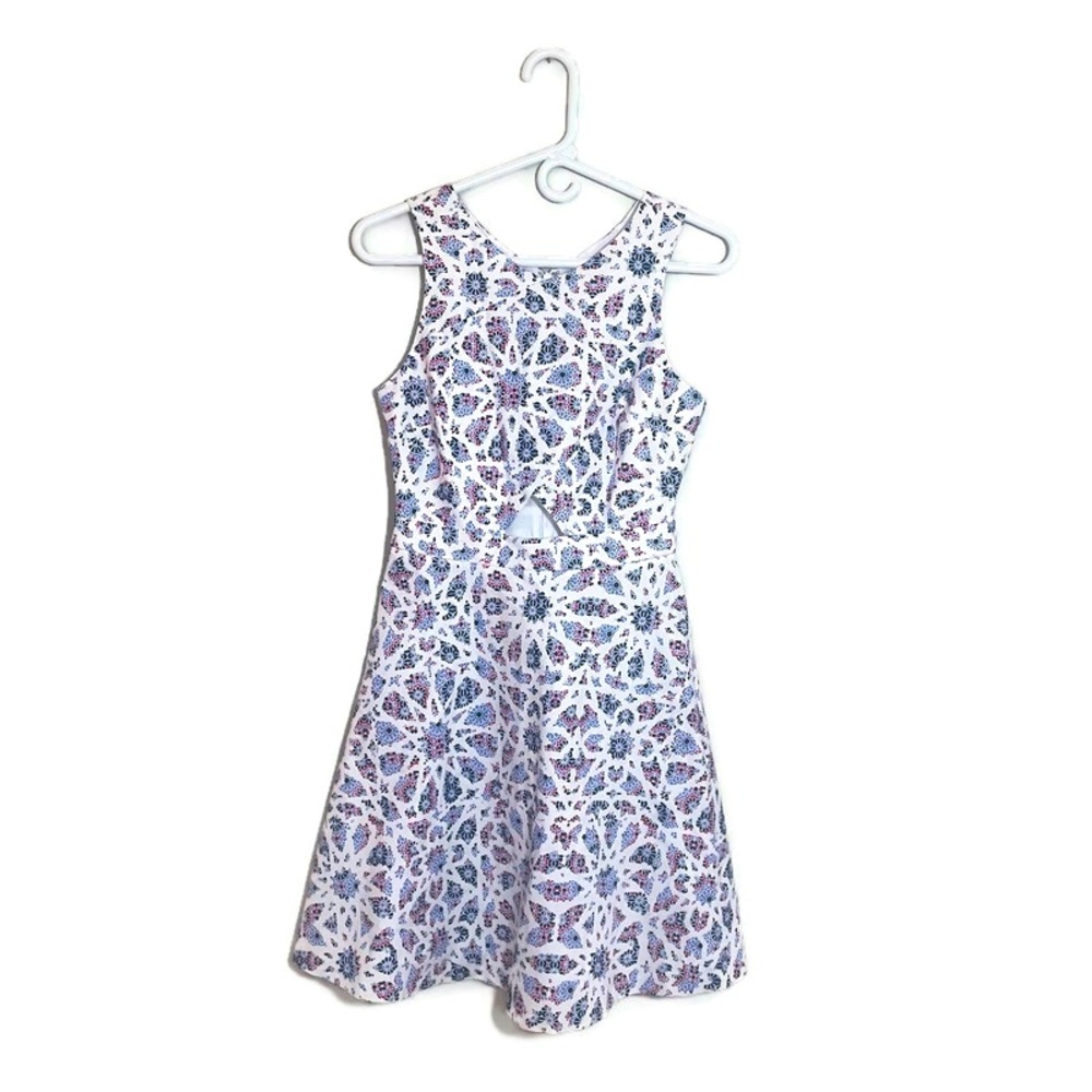 CeCe Fit and Flare Cutout Kaleidoscope Dress Size 0 - Picture 2 of 7